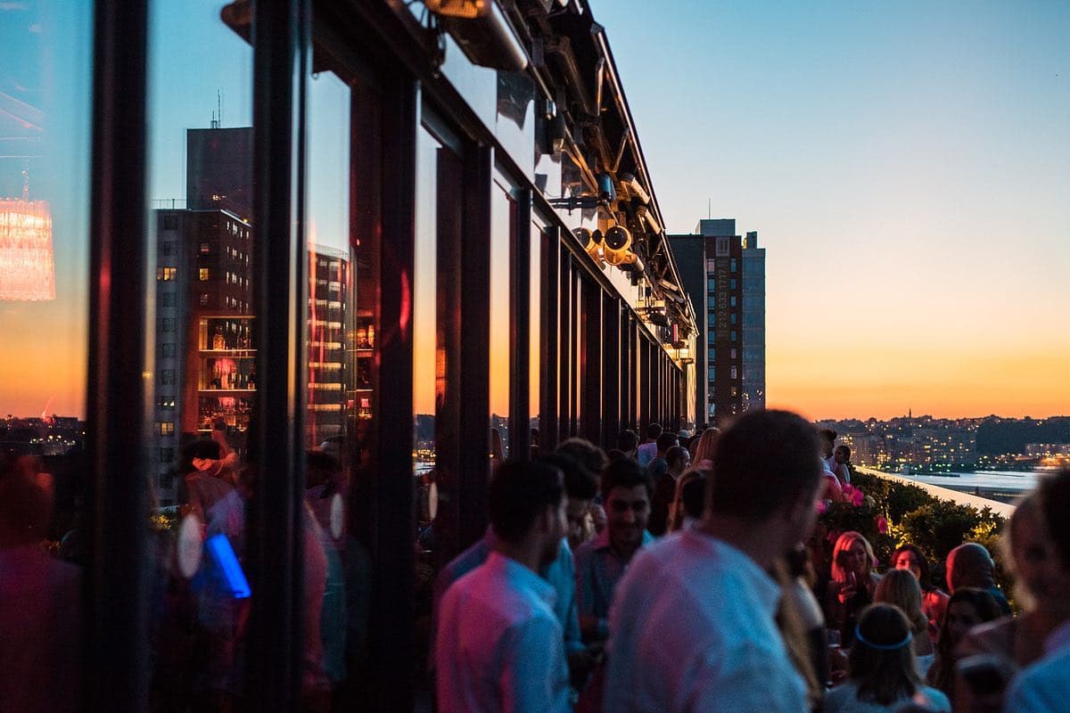 Rooftop Party with Food & Drinks